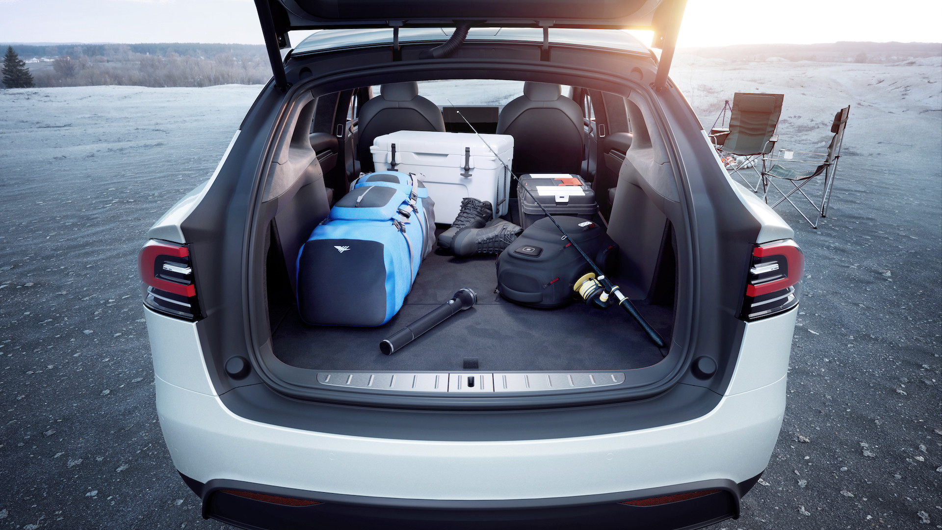 Tesla suv specs sales